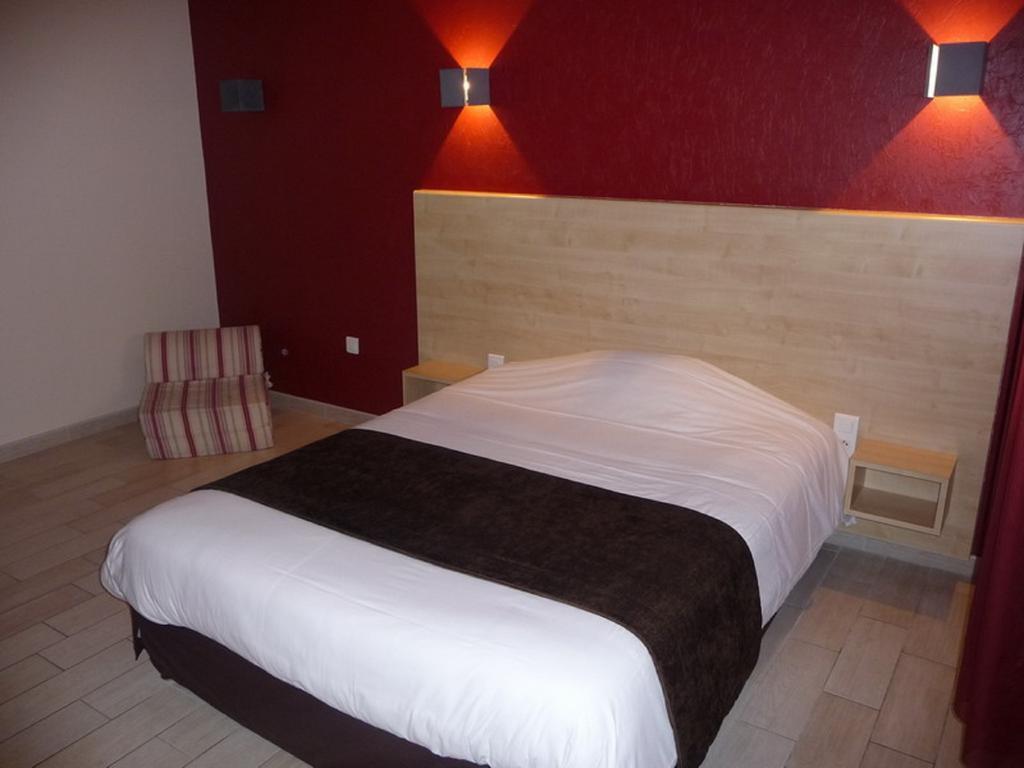 La Godiniere Hotell Cholet Rum bild