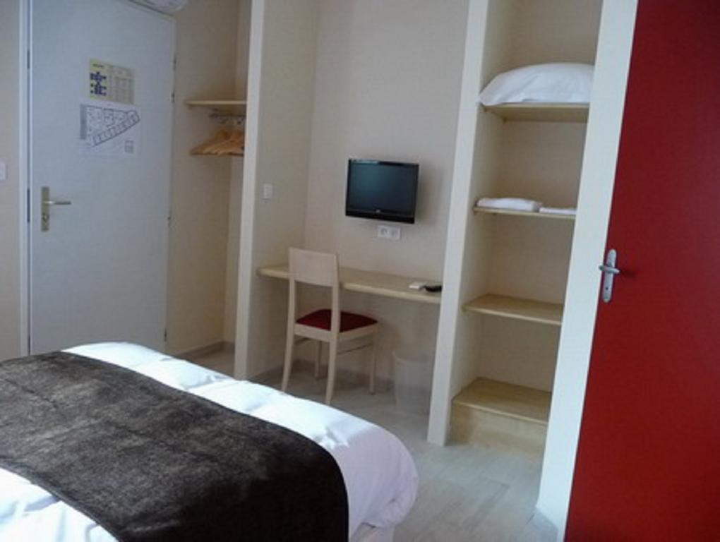 La Godiniere Hotell Cholet Exteriör bild
