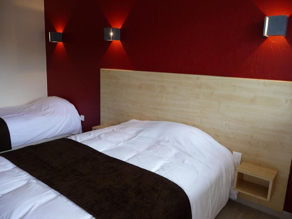 La Godiniere Hotell Cholet Rum bild