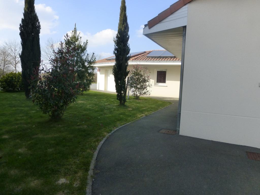 La Godiniere Hotell Cholet Exteriör bild